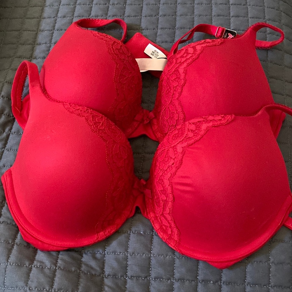 Victoria Secret Body by Victoria Bras (Bundle of 2)